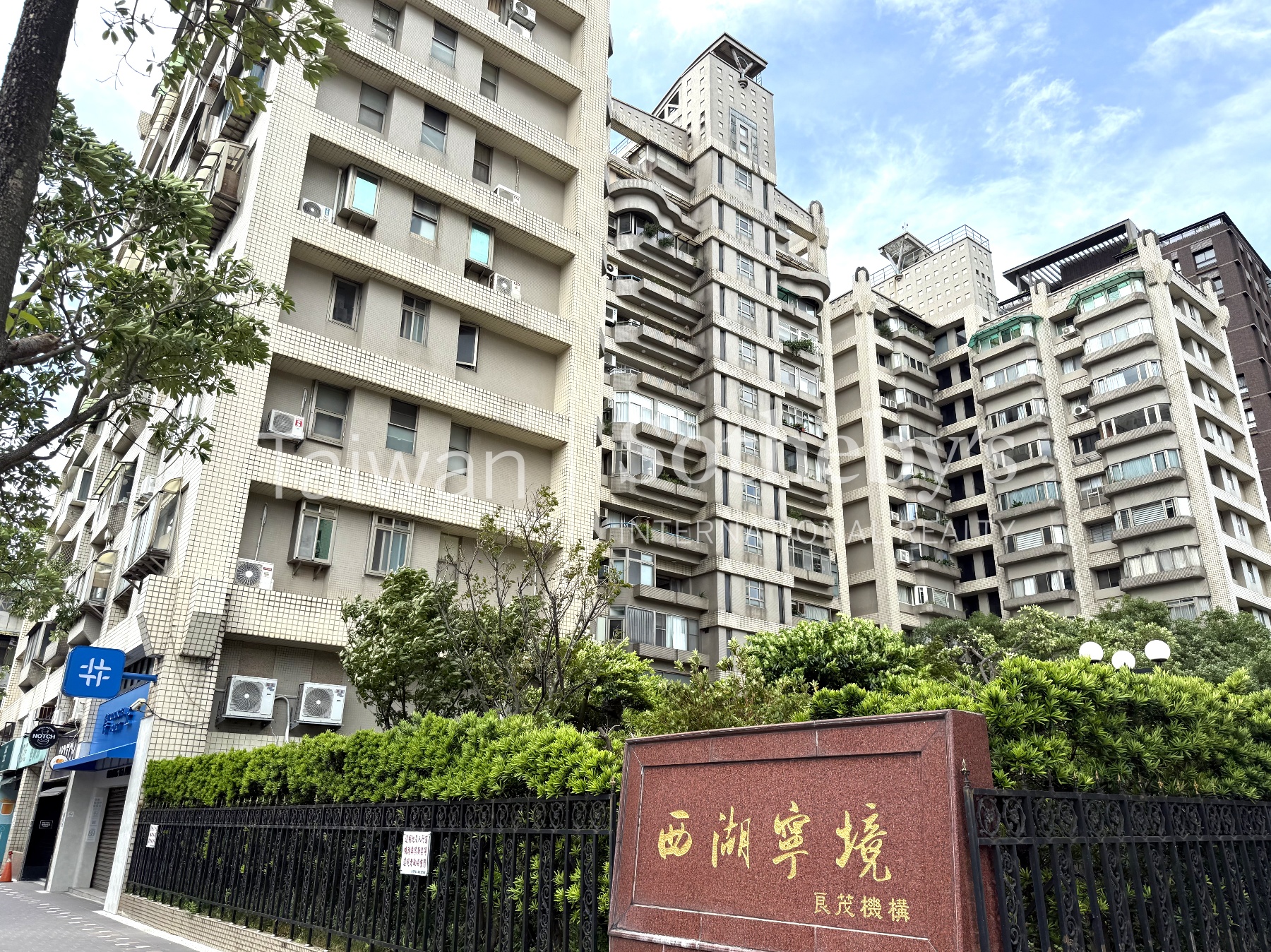 西湖捷運.近內科.稀有金店辦現場實景