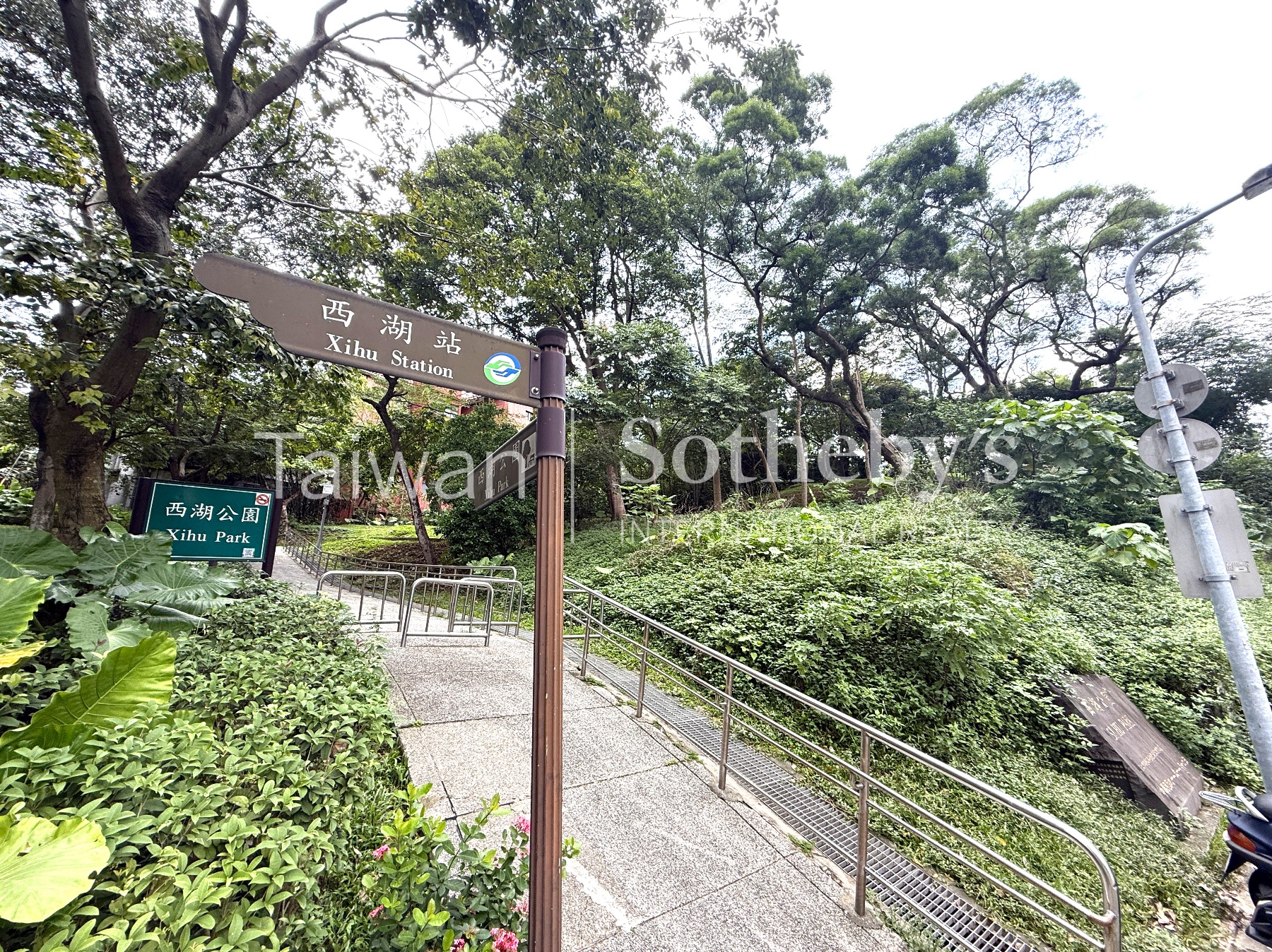 西湖捷運.近內科.稀有金店辦周邊環境