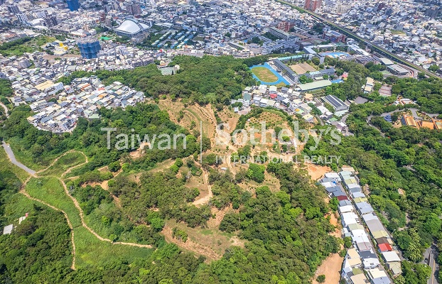 正苗栗市中心明仁國中旁農建地