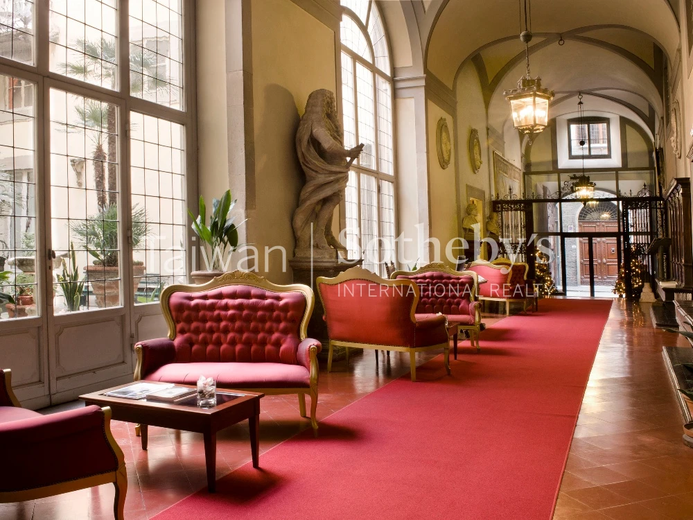 Palazzo Magnani Feroni