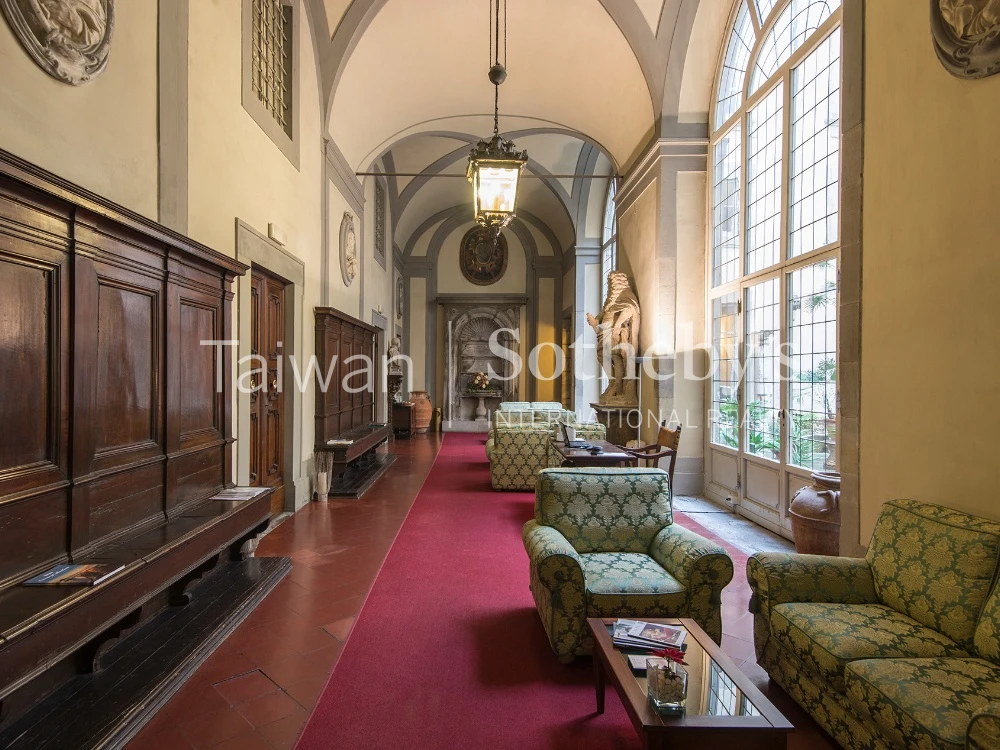 Palazzo Magnani Feroni