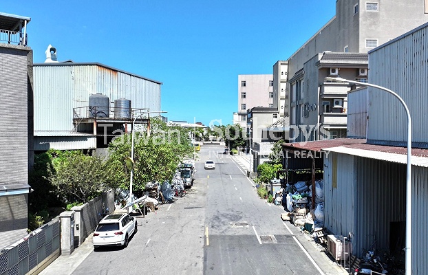 南崁costco大馬路挑高10米鋼構廠房周邊環境