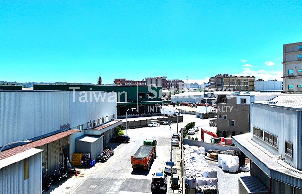 南崁costco大馬路挑高10米鋼構廠房現場實景