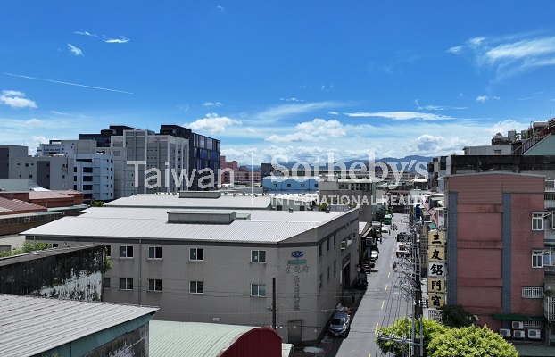 新莊輔大好市多旁乙工671坪附廠房建物外觀