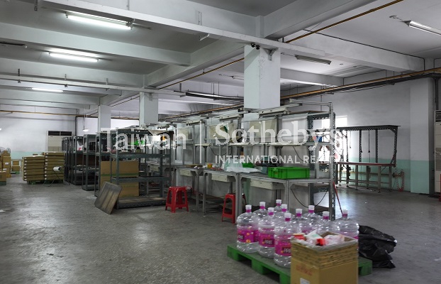 新莊輔大好市多旁乙工671坪附廠房室內照