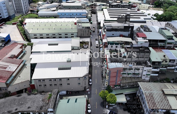 新莊輔大好市多旁乙工671坪附廠房現場實景