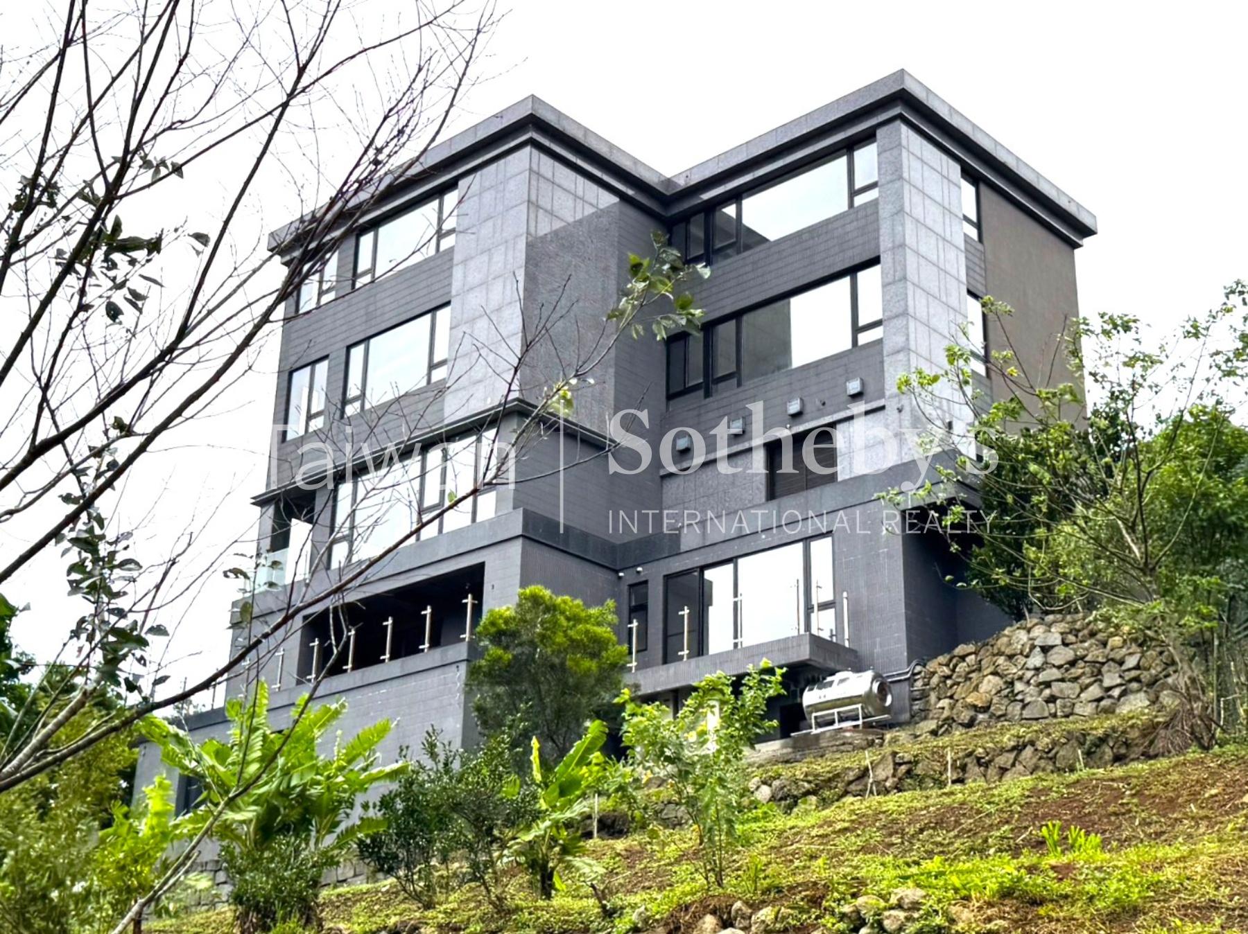 陽明山新安景觀莊園建物外觀