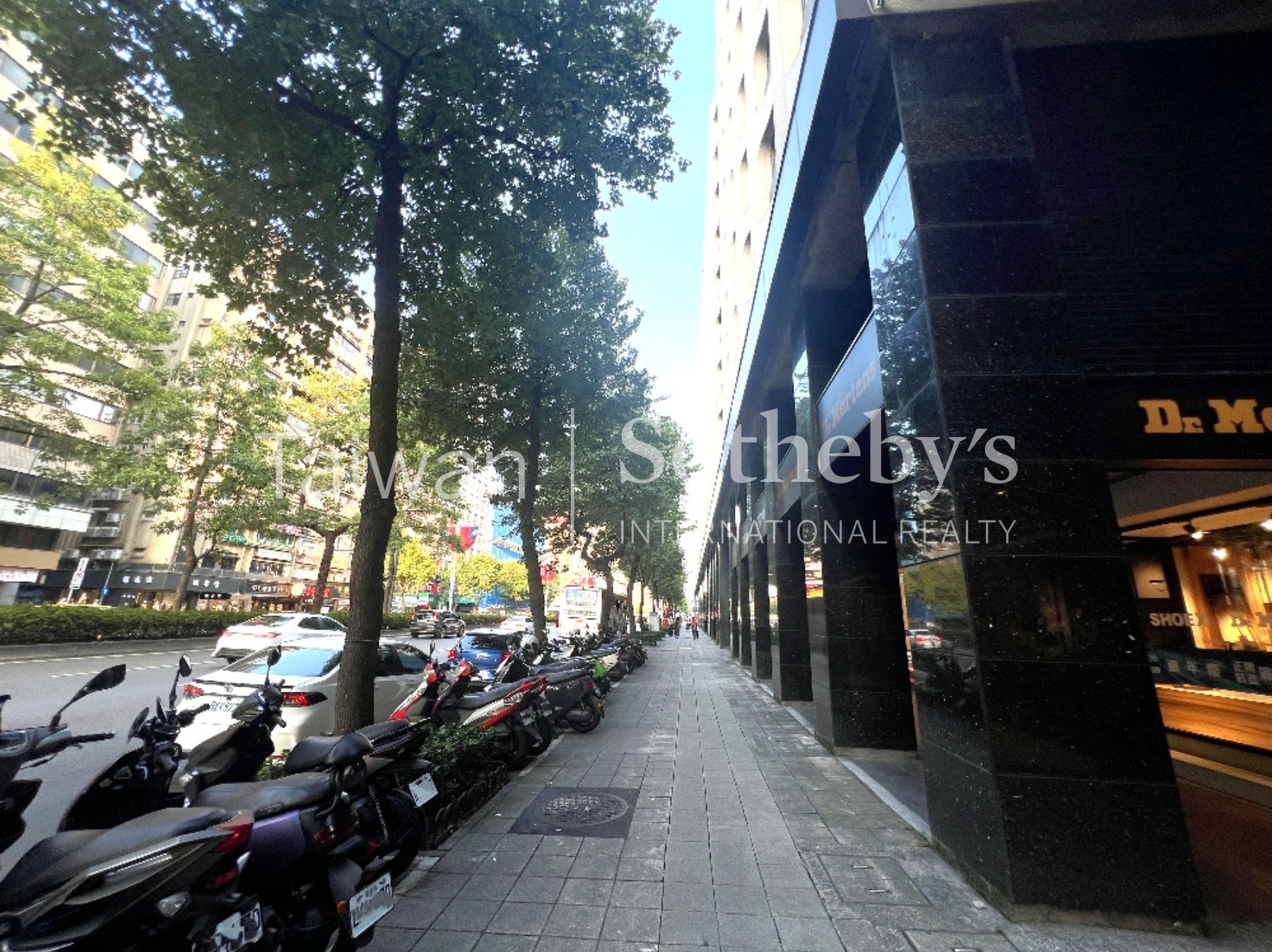 香草東區金店面周邊環境