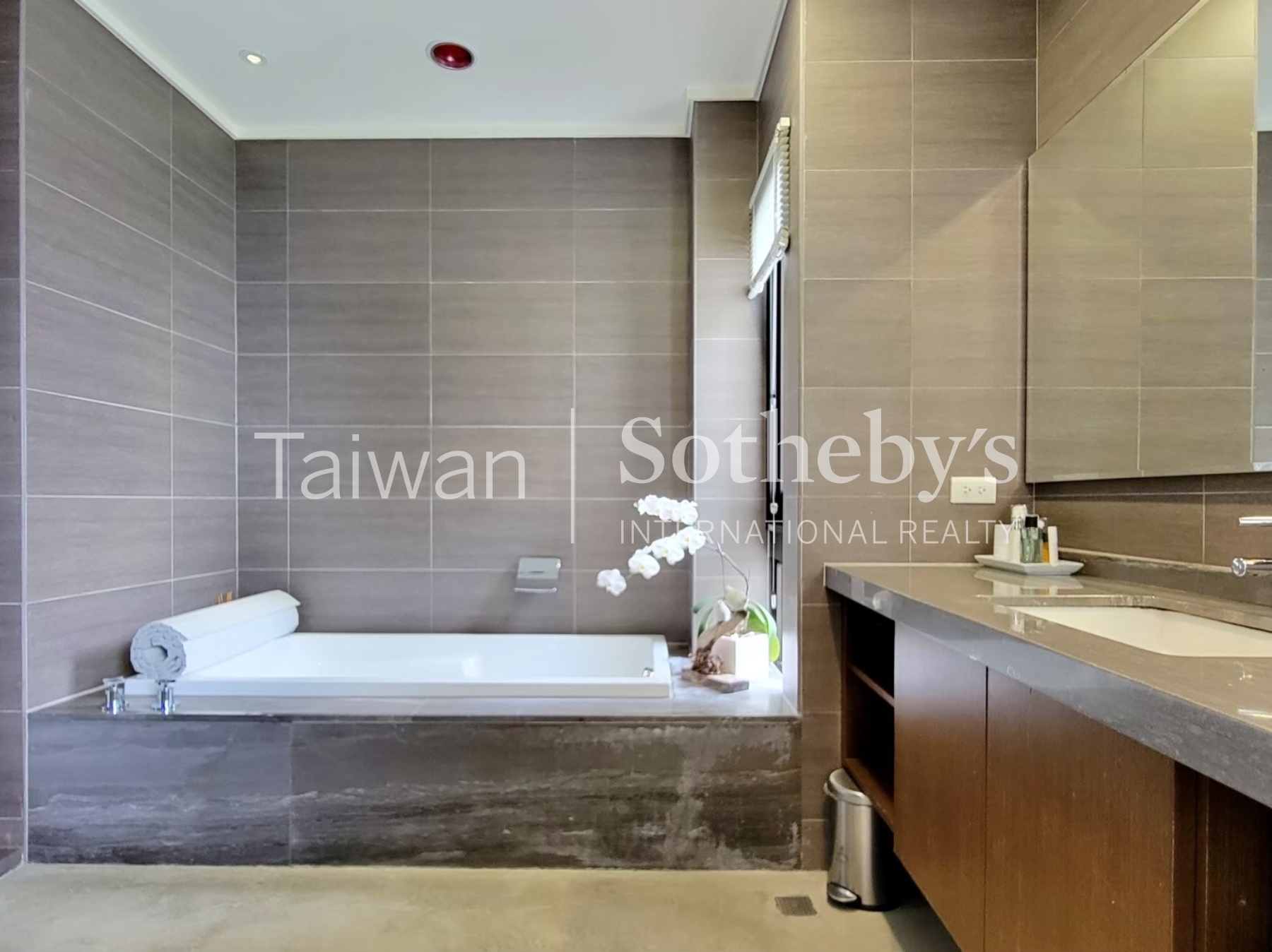 大景山莊海景電梯別墅室內照