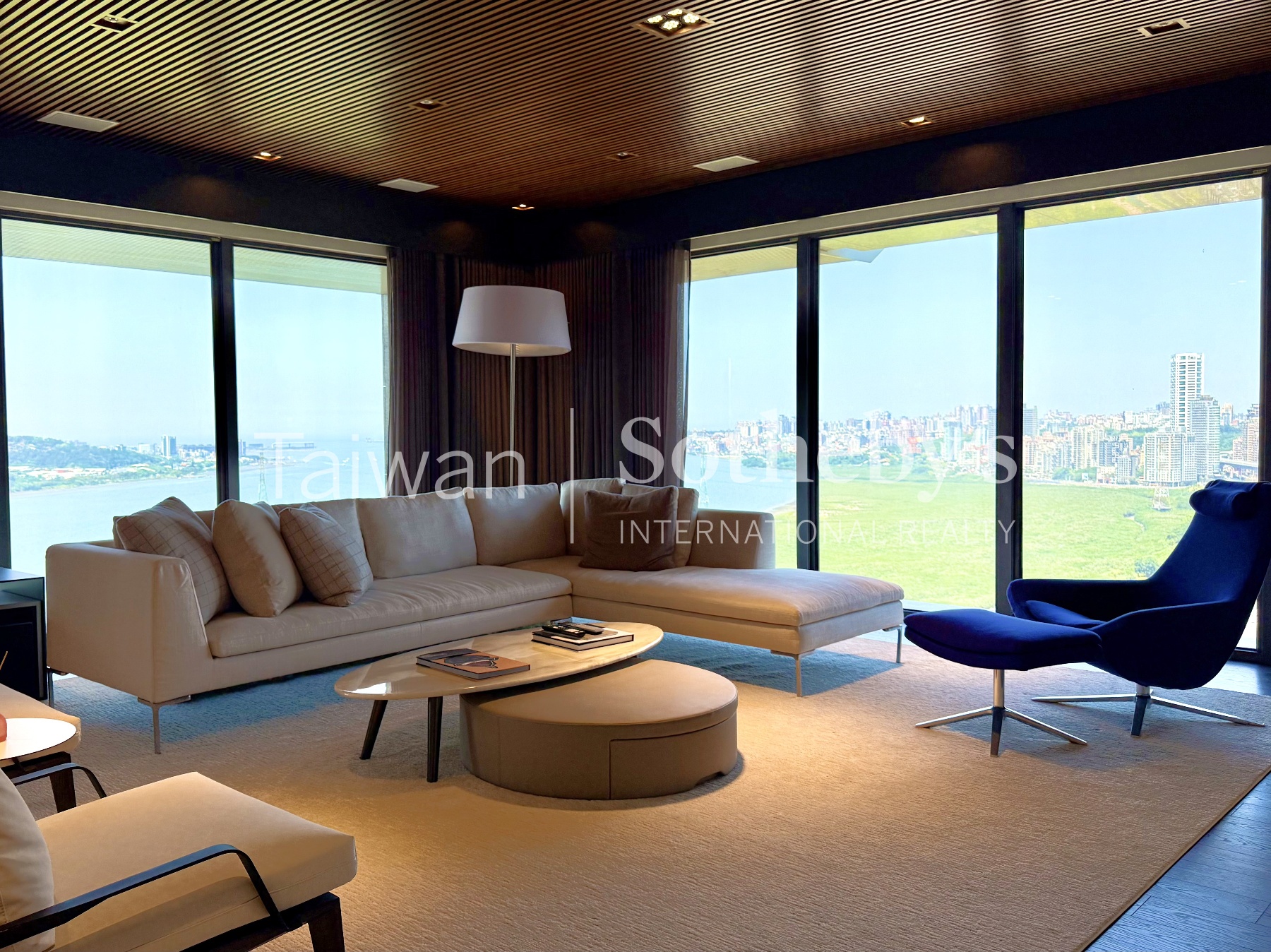 頤海大院 24 樓山河海景絕美戶室內照