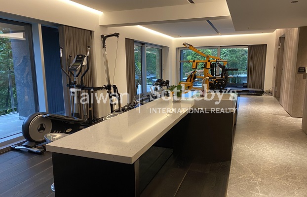 華城獨棟雲海電梯美墅室內照