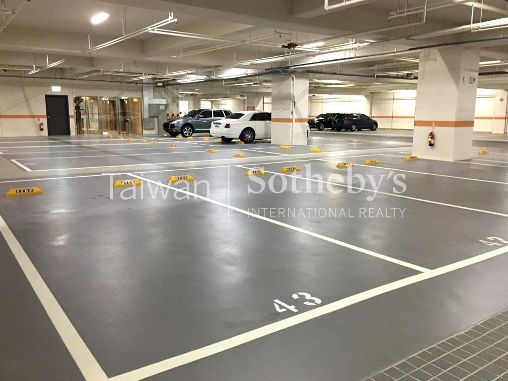 停車空間