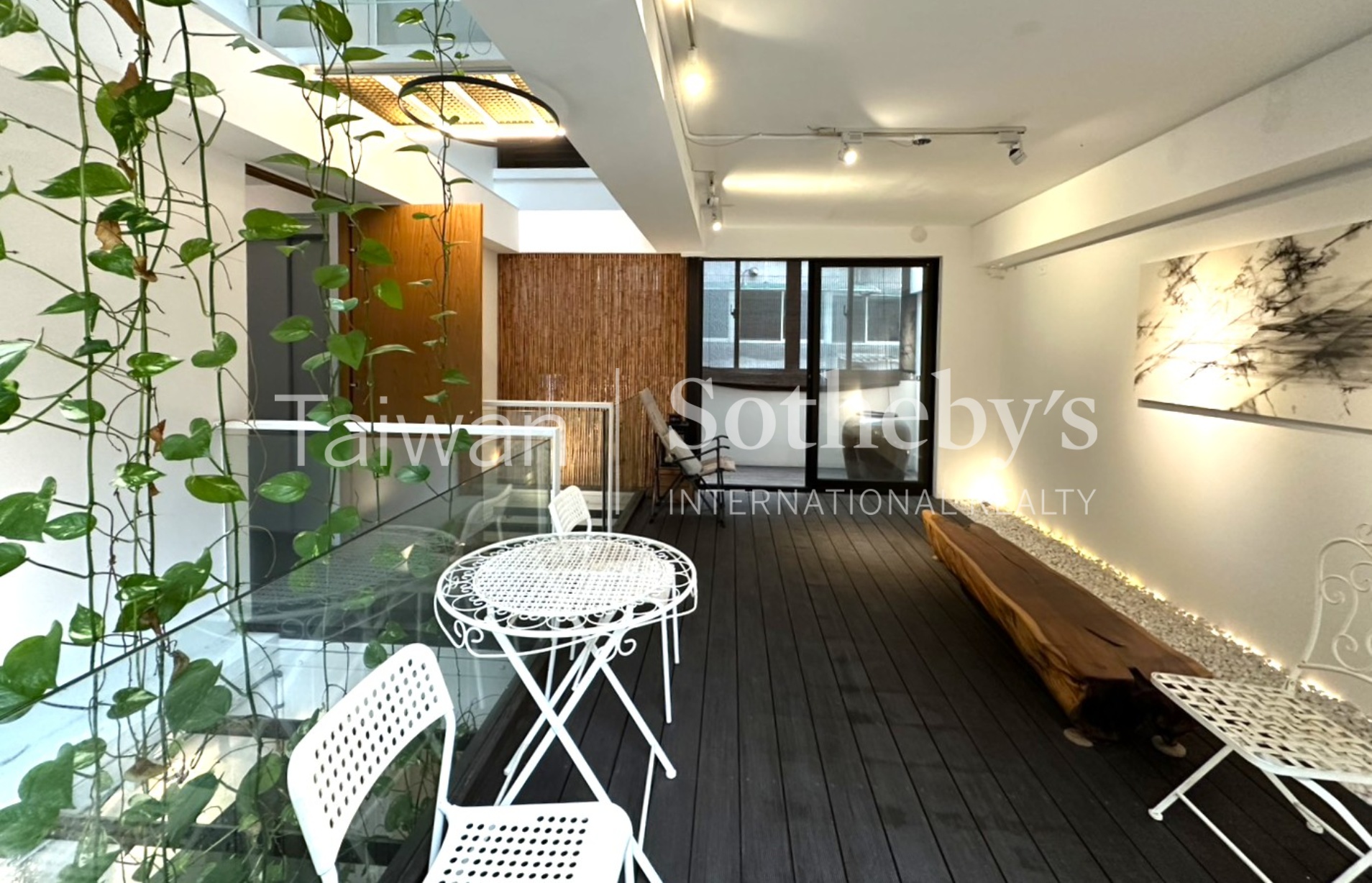 仁愛多寶閣室內照